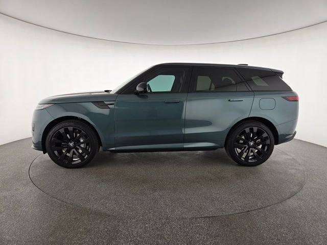 Used 2025 Green Land Rover Dynamic SE image 28