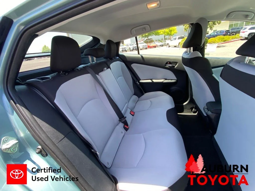 Certified Used 2022 Beige Toyota L image 18