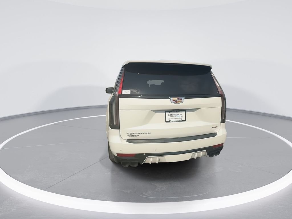 Used 2023 White Cadillac V-Series image 7