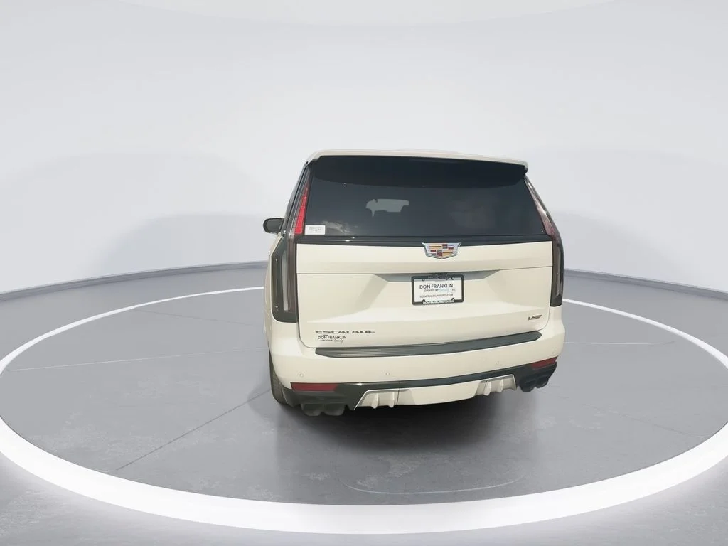 Used 2023 White Cadillac V-Series image 7