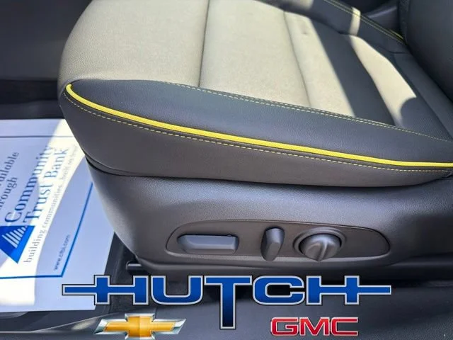 New 2026 Iridescent Pearl Tricoat Chevrolet ACTIV image 26