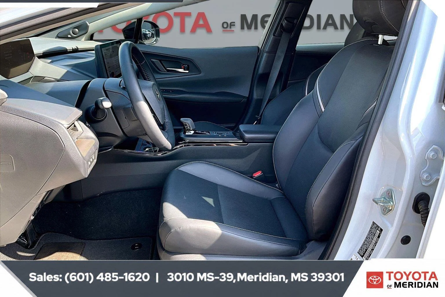 Used 2024 Wind Chill Pearl Toyota Limited image 18