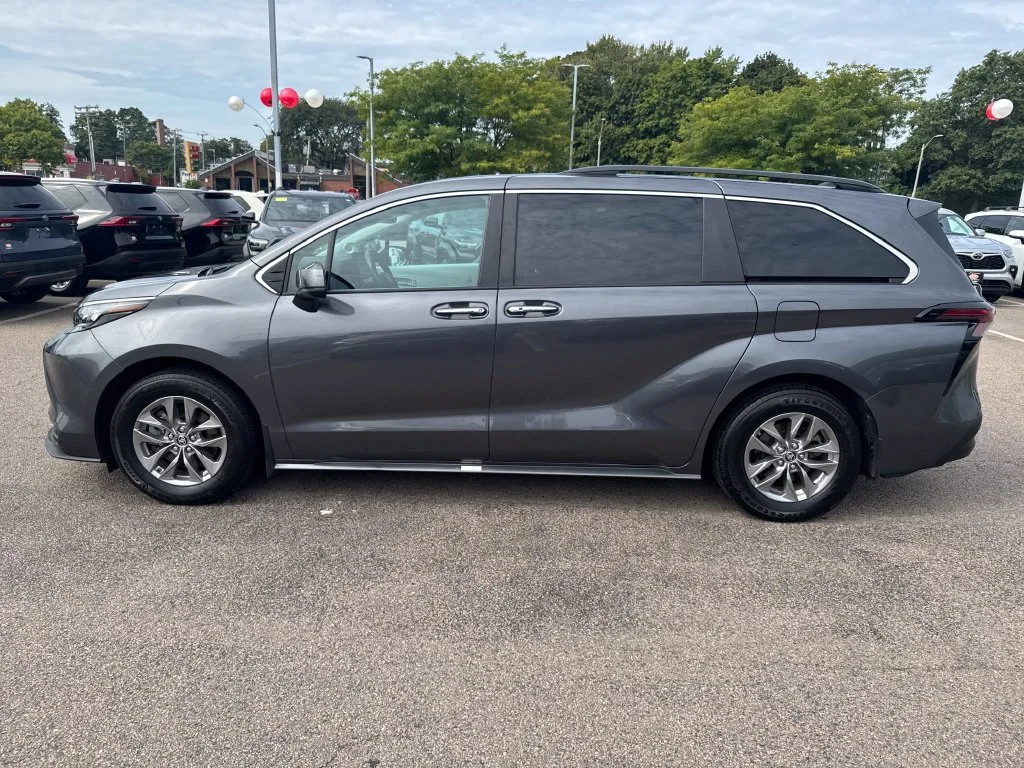 Used 2025 Gray Toyota XLE image 4