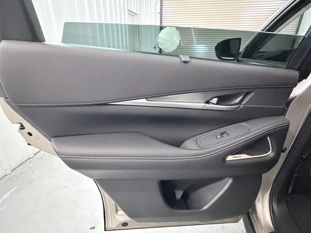 New 2026 WARM TITANIUM INFINITI Luxe FWD image 33