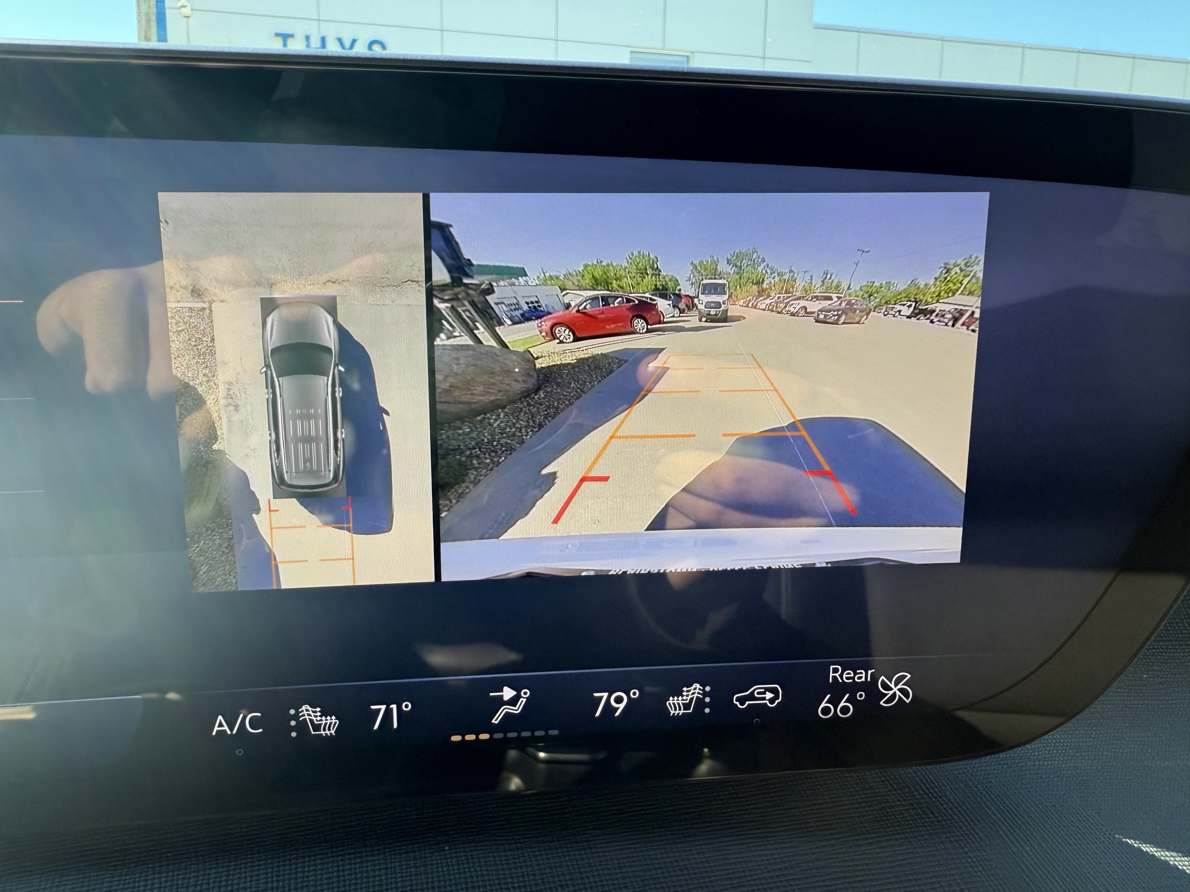 2025 Buick Enclave Preferred photo 2