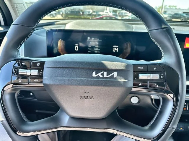 New 2026 Glacial White Pearl Kia LX image 12