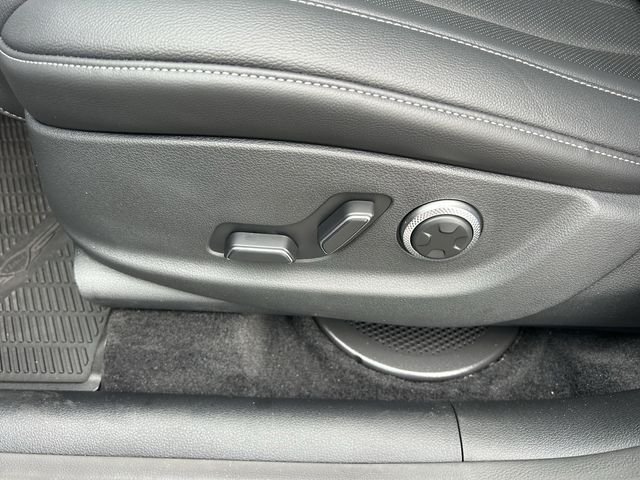 New 2026 Gray Genesis 2.5T Select image 25