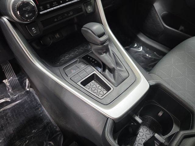 Used 2025 White Toyota XLE image 25
