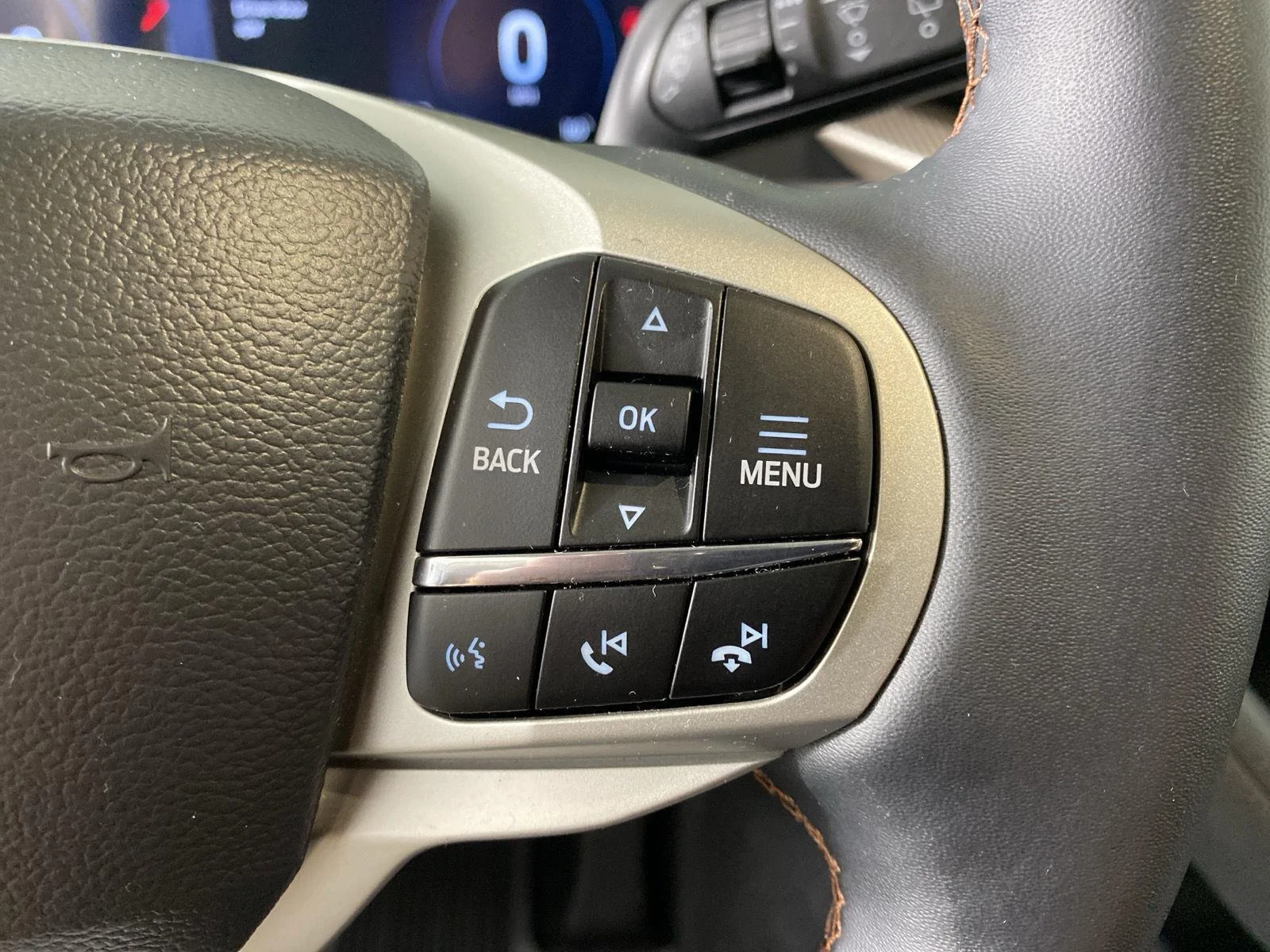 New 2026 Carbonized Gray Metallic Ford Active image 16