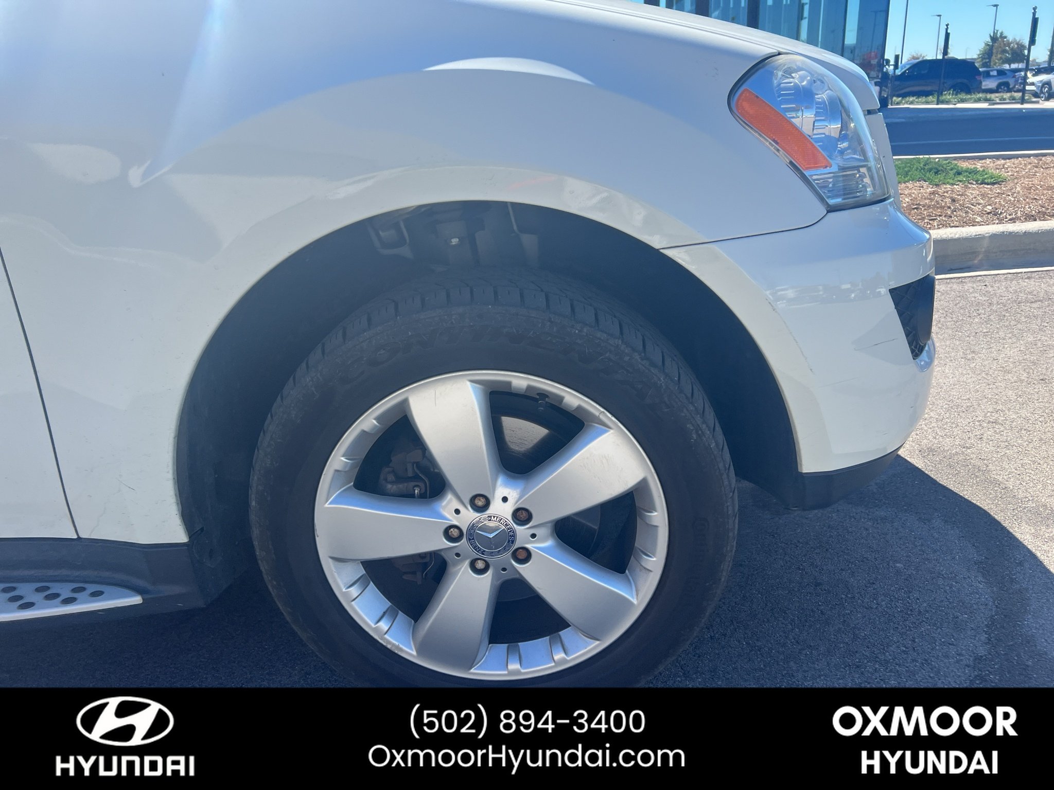 Used 2010 Arctic White Mercedes-Benz ML350 4MATIC® image 11