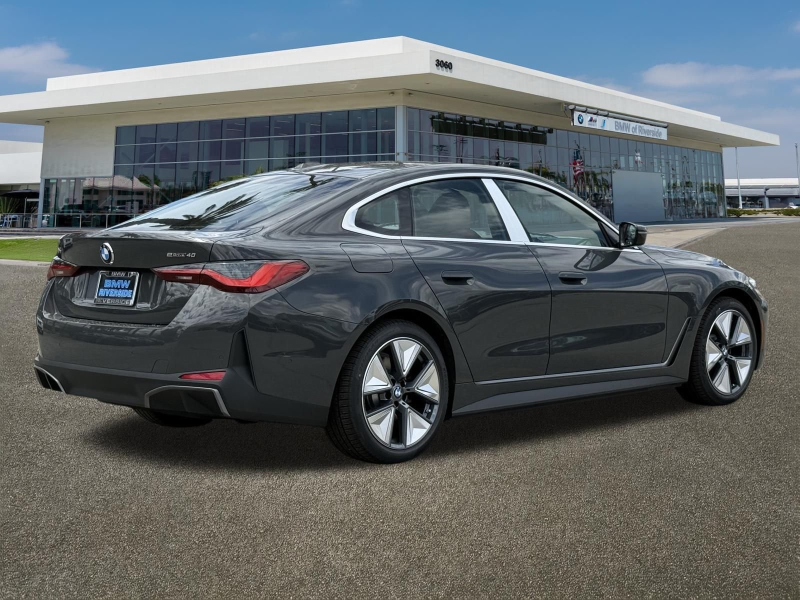 2026 BMW i4 40 - Photo 10