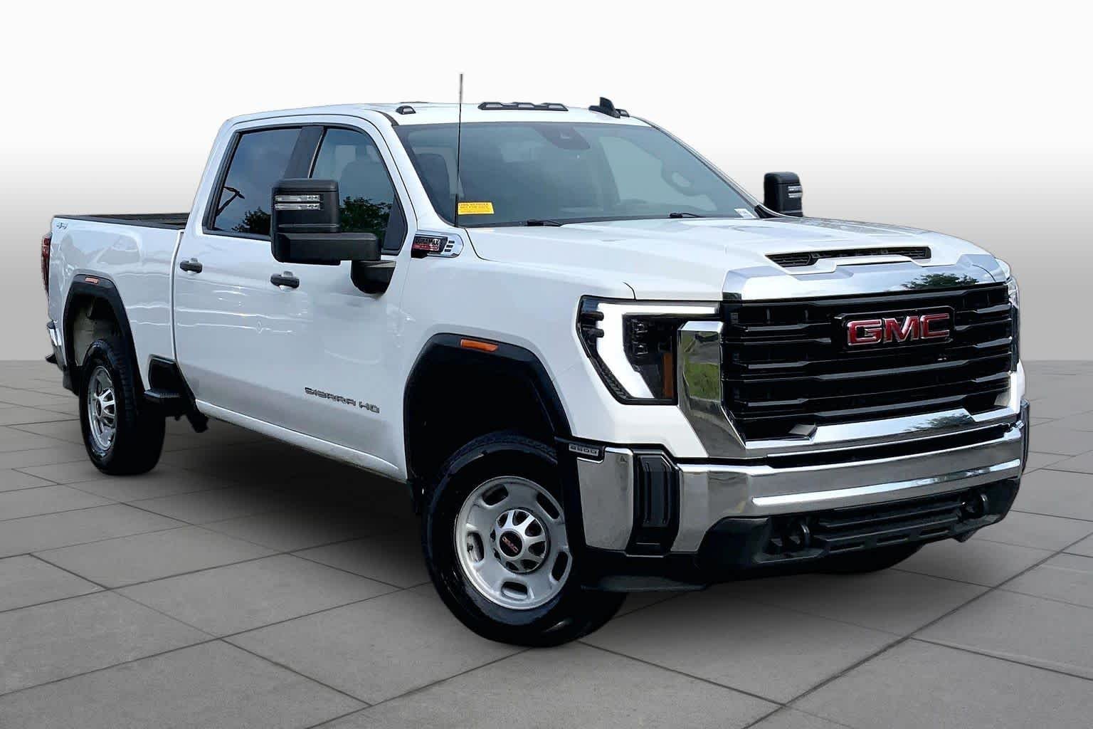 Used 2024 Summit White GMC Pro image 3