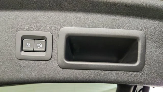 New 2026 Jet Black Mica Mazda 2.5 S Preferred AWD image 37