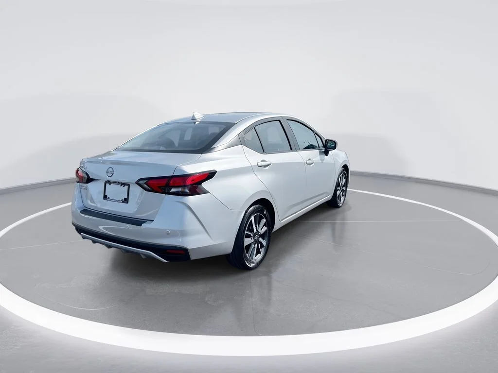 Used 2025 Silver Nissan 1.6 SV image 8