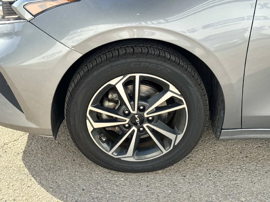 Used 2024 Gray Kia LXS image 7