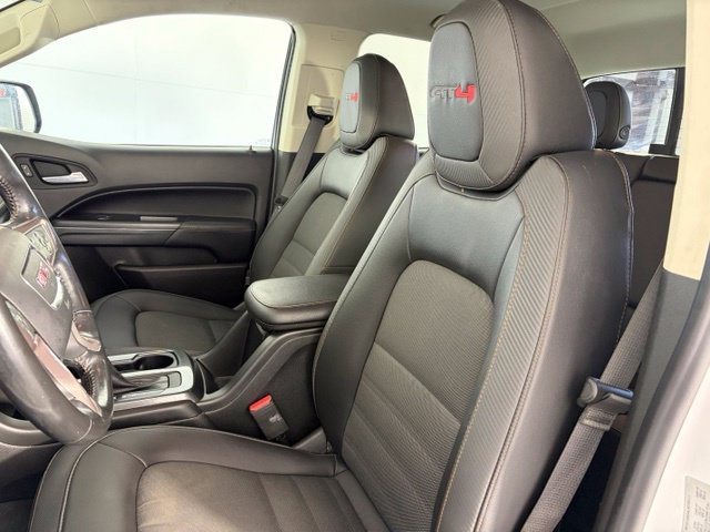 Certified Used 2022 White GMC AT4 w/Cloth image 17