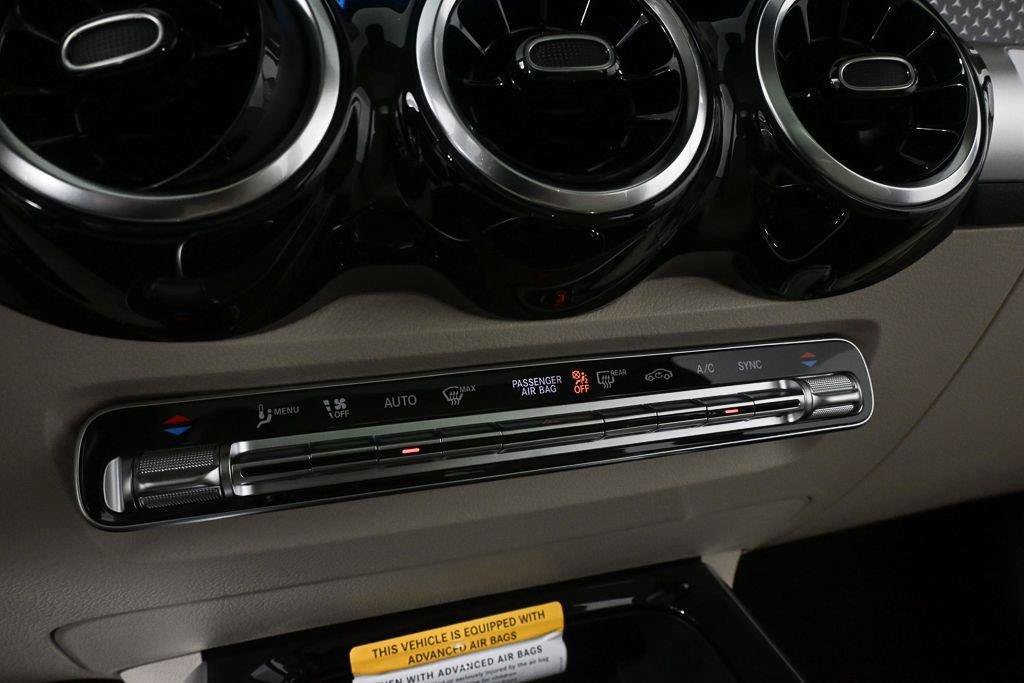 New 2026 Night Black Mercedes-Benz GLB 250 image 54