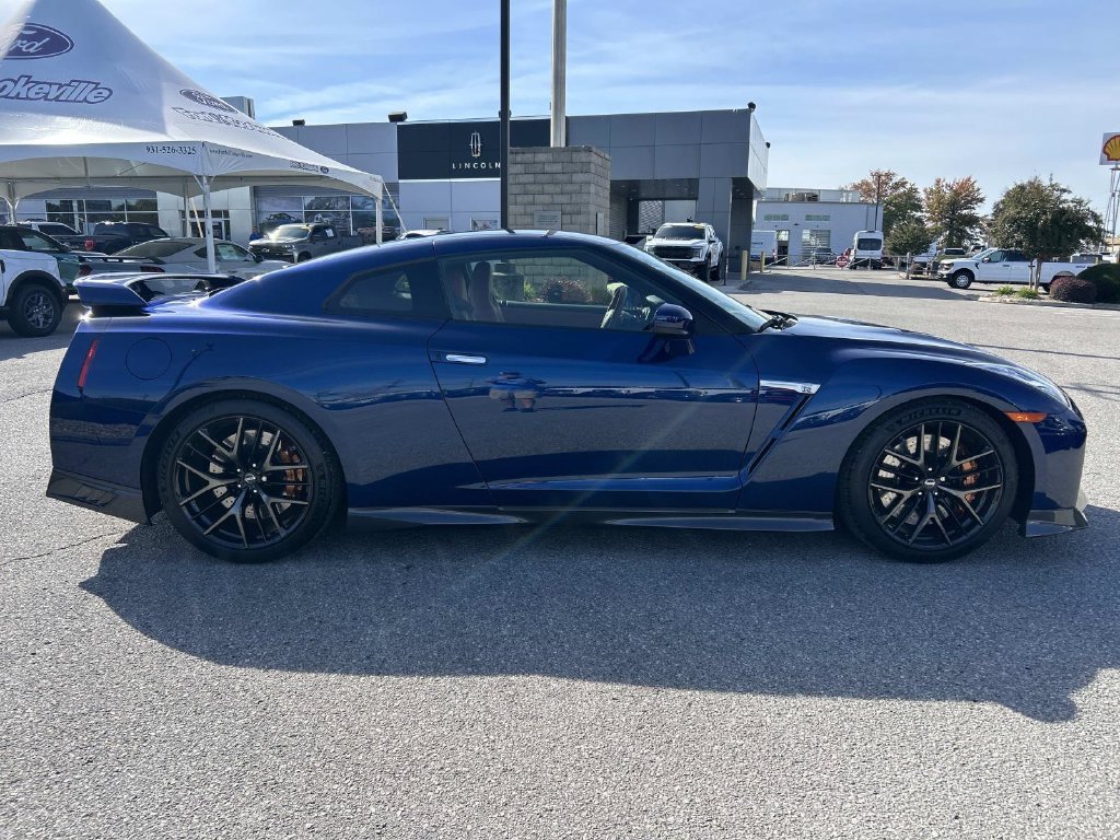 Used 2017 Deep Blue Pearl Nissan Premium image 3