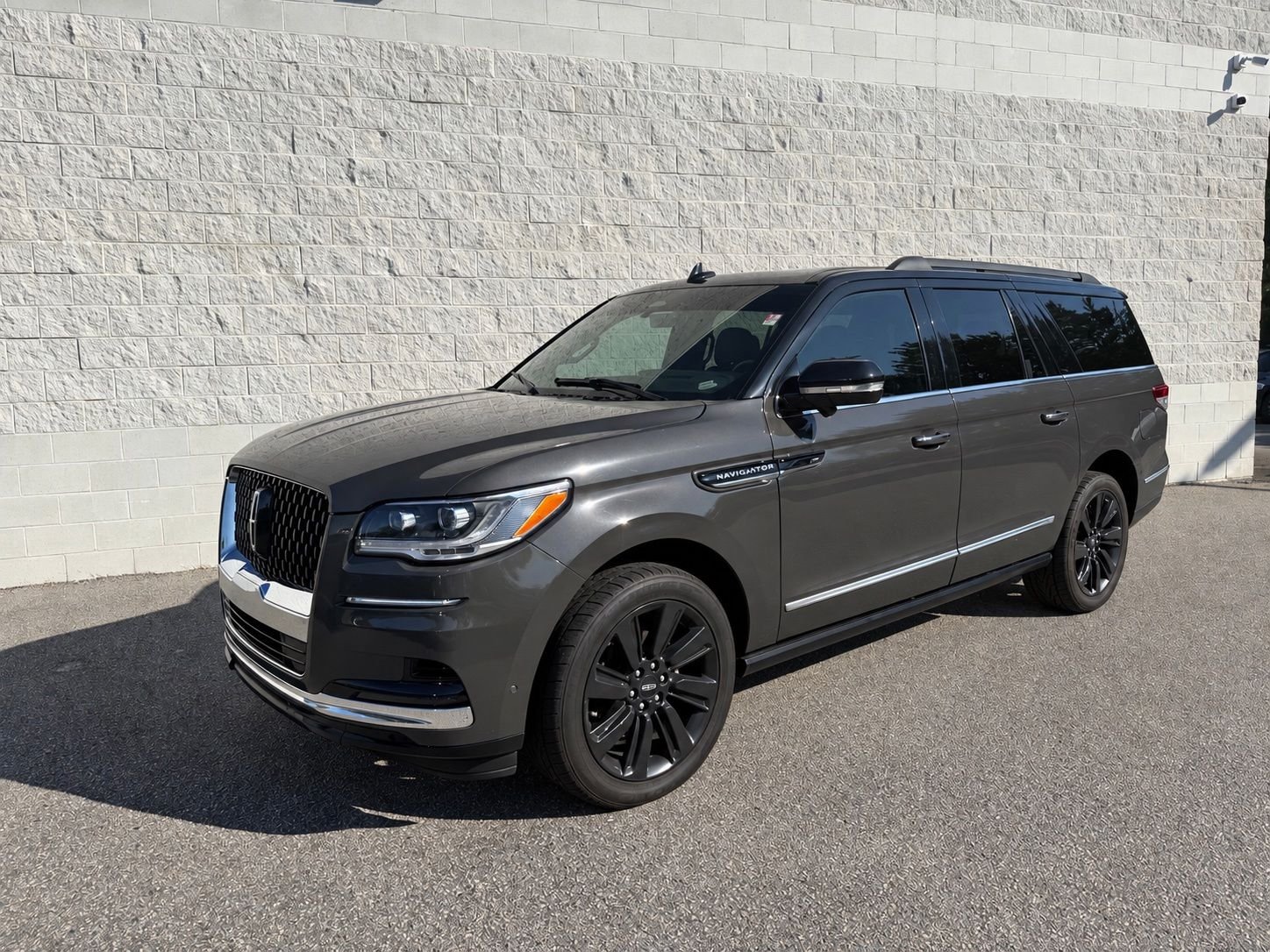Used 2023 Dark Gray Metallic Lincoln Black Label image 1