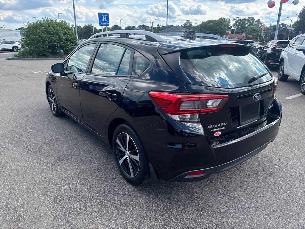 Used 2020 Black Subaru Premium image 5
