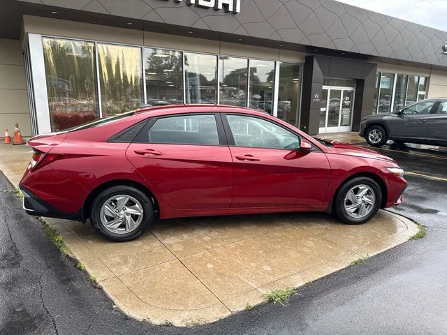 Certified Used 2024 Red Hyundai SE image 18