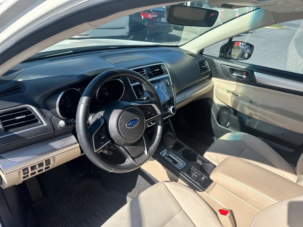 Used 2018 Crystal White Pearl Subaru 2.5i image 17
