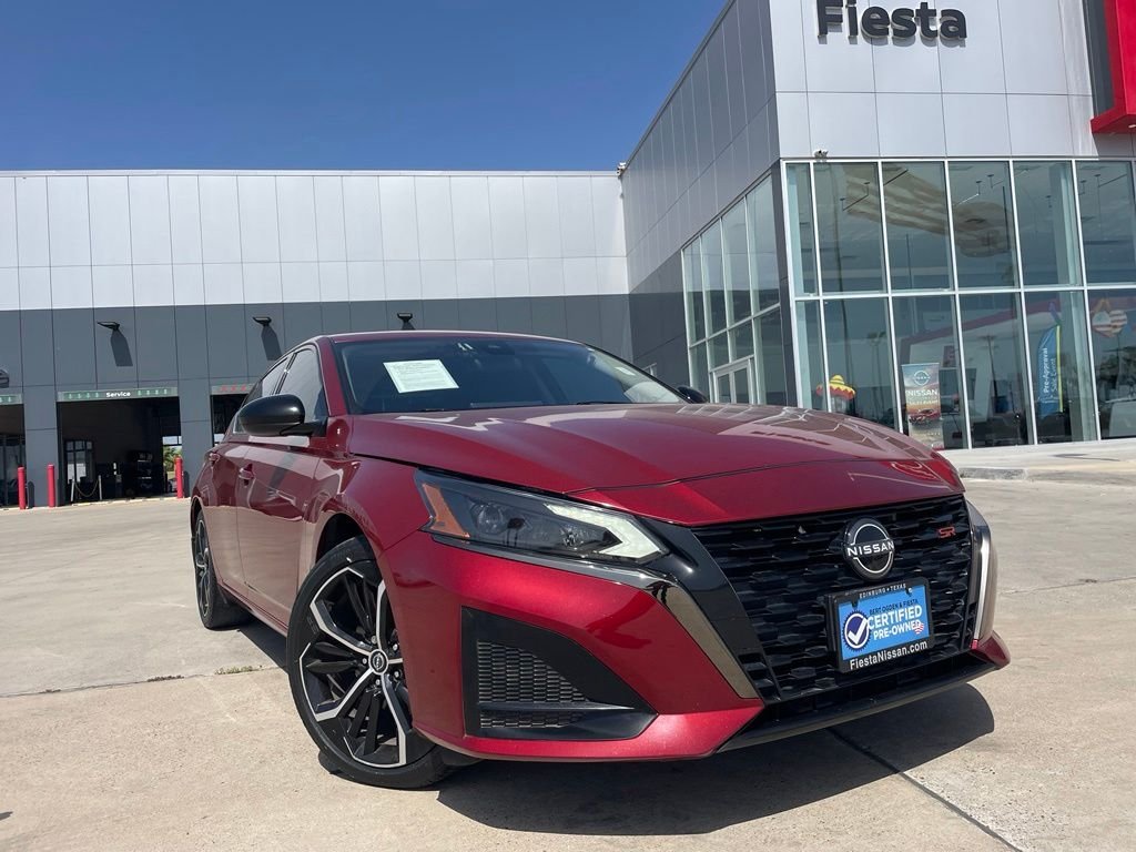 Used 2024 Red Nissan 2.5 SR image 1