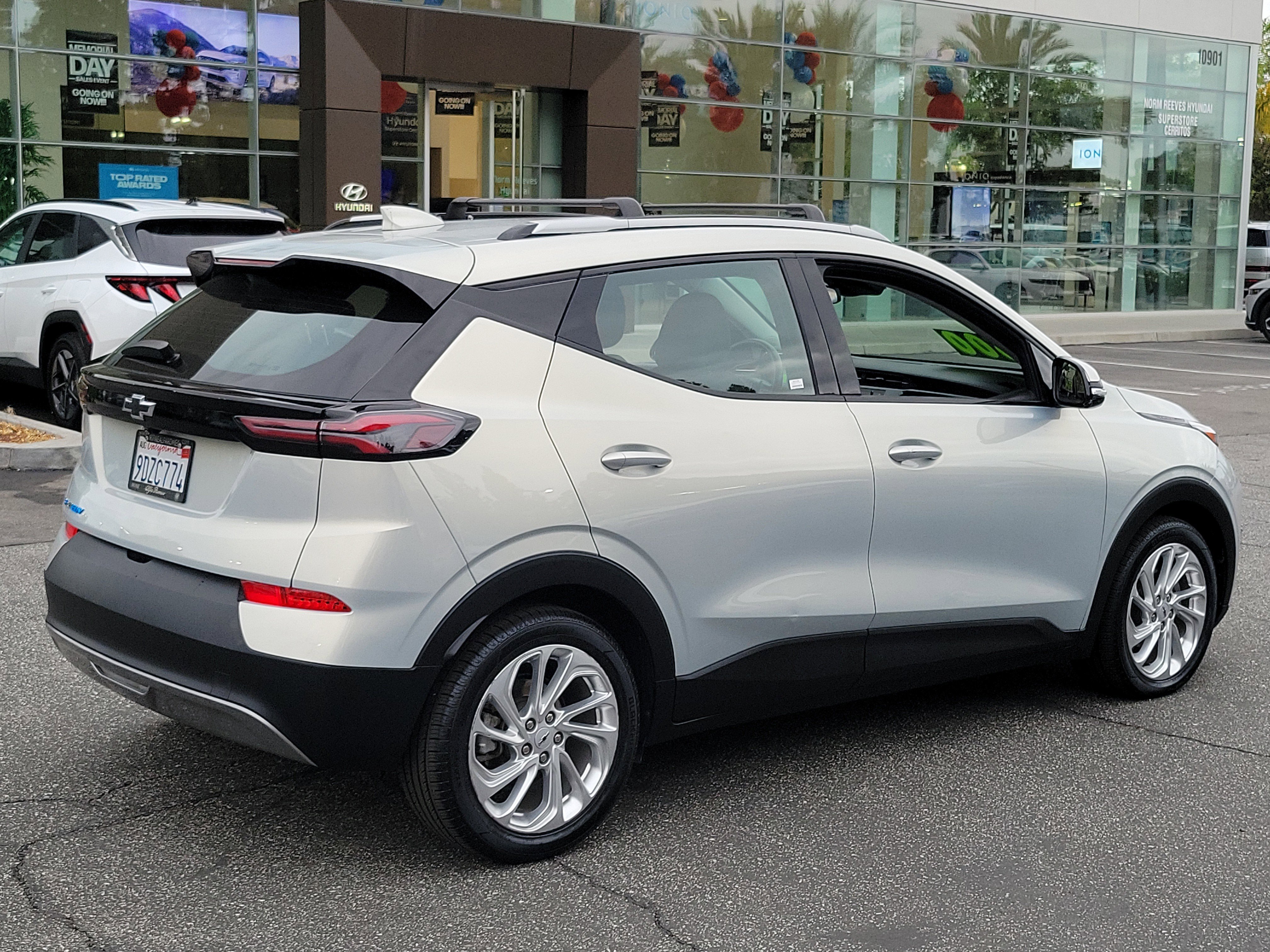 Used 2022 Chevrolet Bolt EUV LT with VIN 1G1FY6S08N4119278 for sale in Cerritos, CA