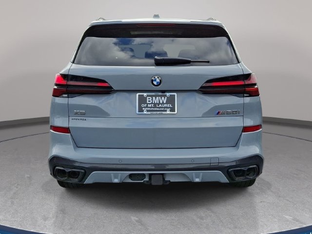New 2026 Brooklyn Grey Metallic BMW M60i image 5