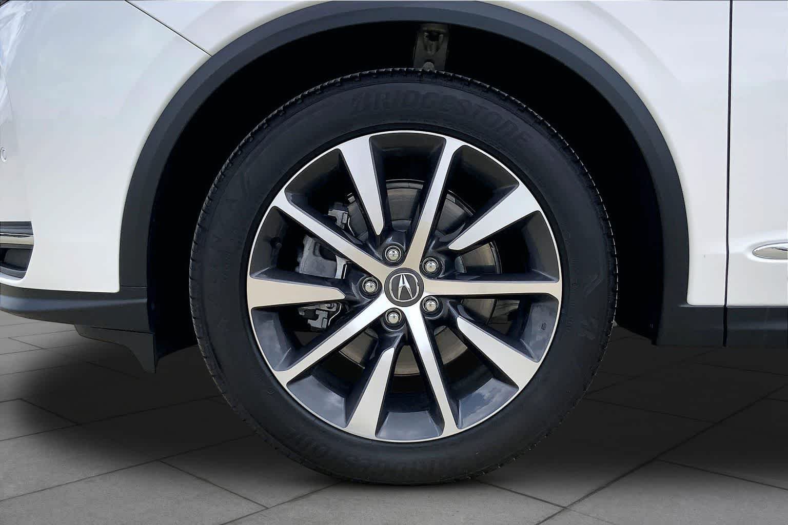 Used 2026 Platinum White Pearl Acura w/Technology Package image 10