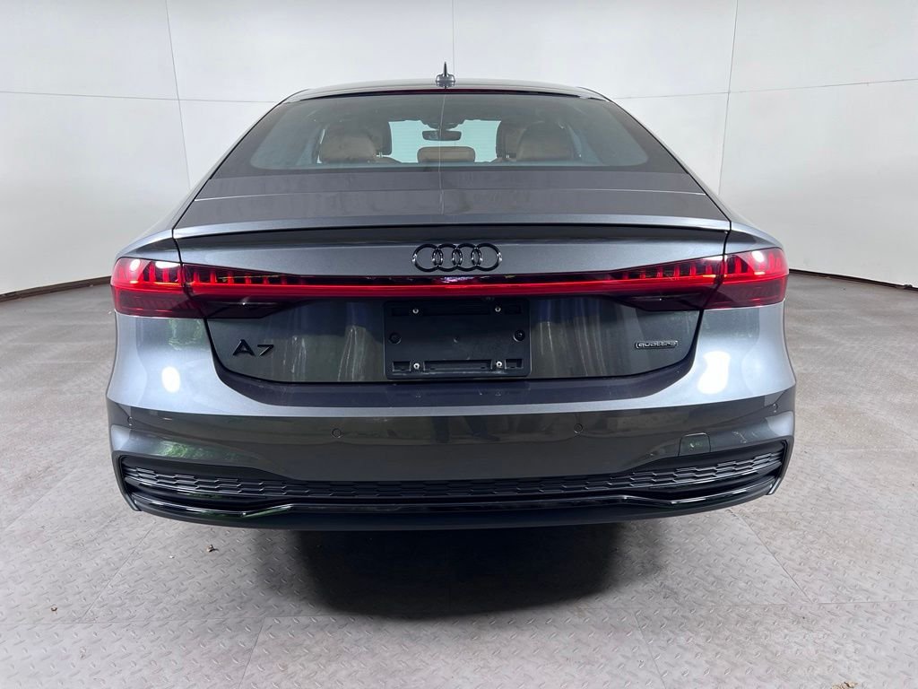 Used 2024  Audi 55 Prestige image 6