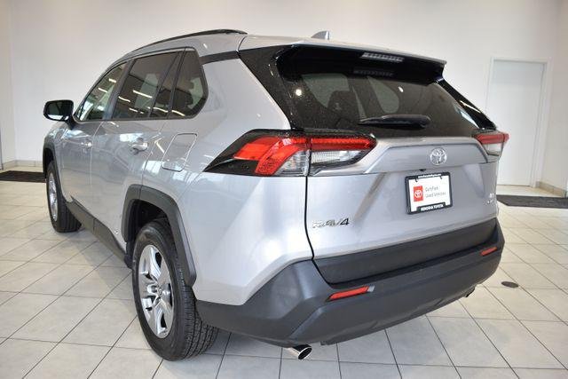 Certified Used 2025 SILVER SKY METALLIC Toyota  image 6