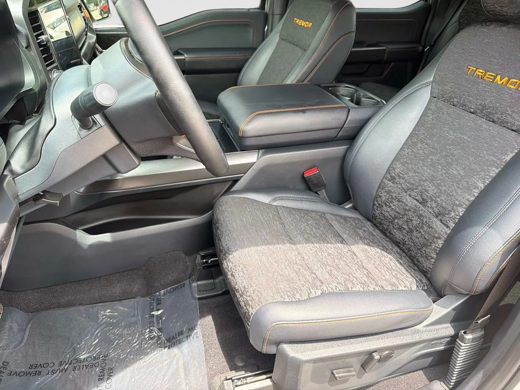 Used 2025 Silver Metallic Ford Tremor image 21