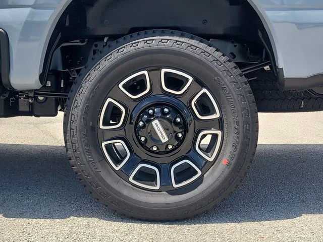 New 2026 Gray Metallic Ford Platinum image 8