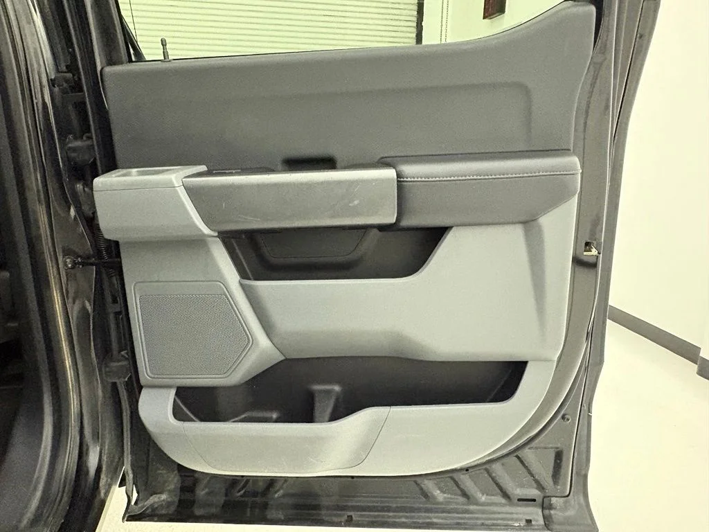 Used 2021 Black Ford XLT image 30