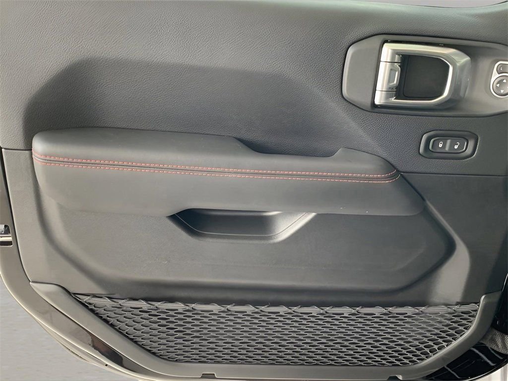 2025 Jeep Wrangler 4-Door Rubicon - Photo 24