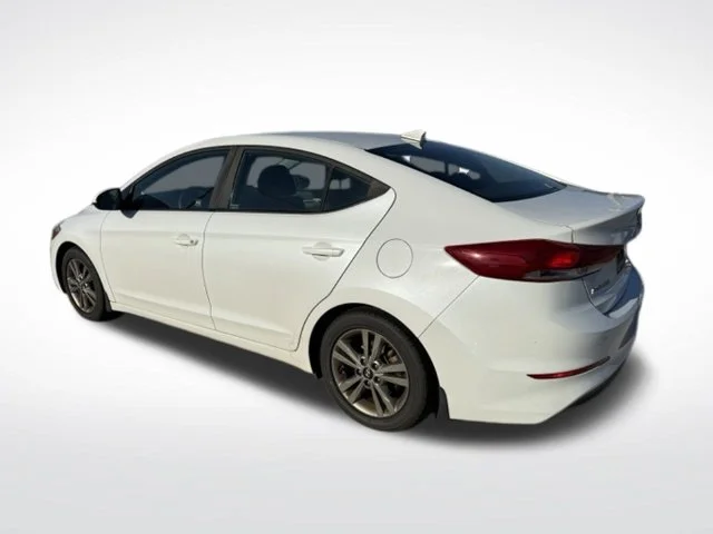 Used 2018 White Hyundai SEL image 5