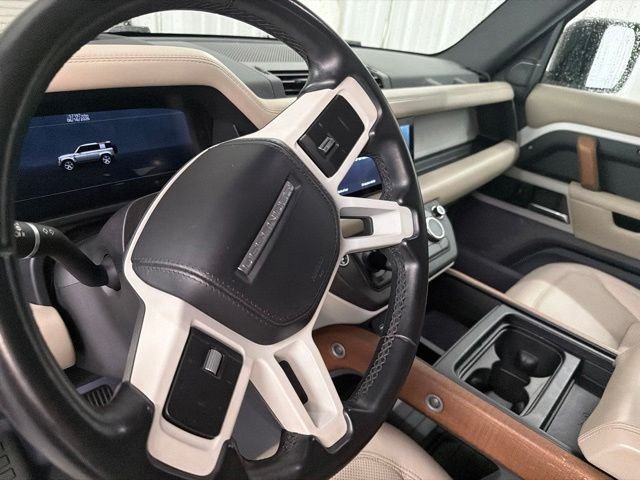 Used 2020 Fuji White Land Rover HSE image 12