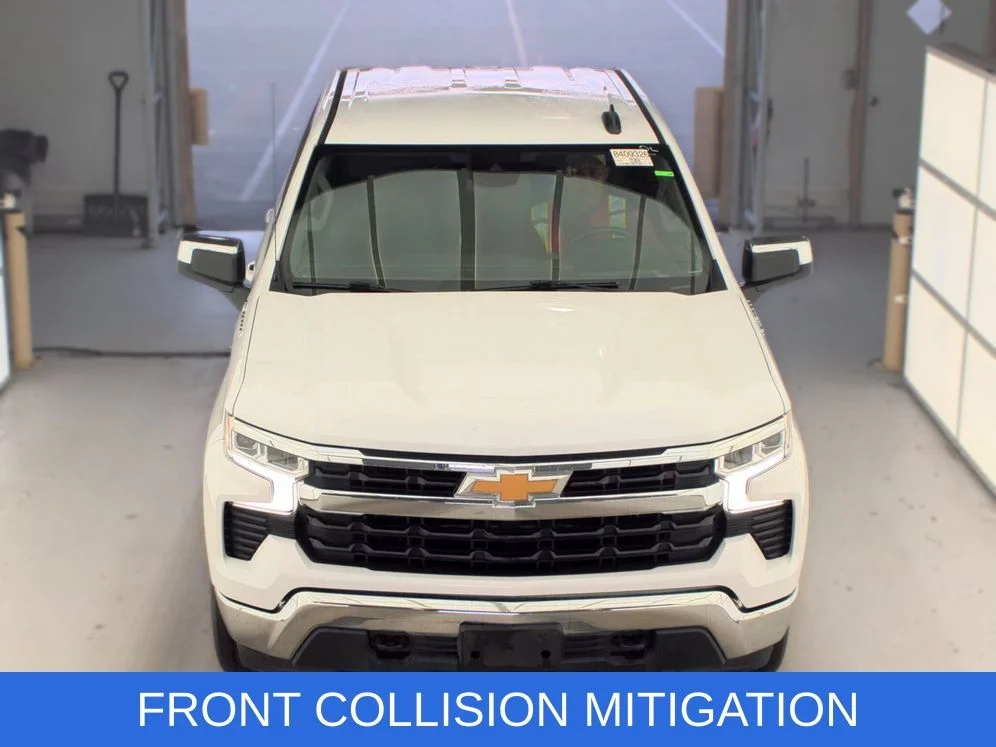 Used 2023 White Chevrolet LT image 3