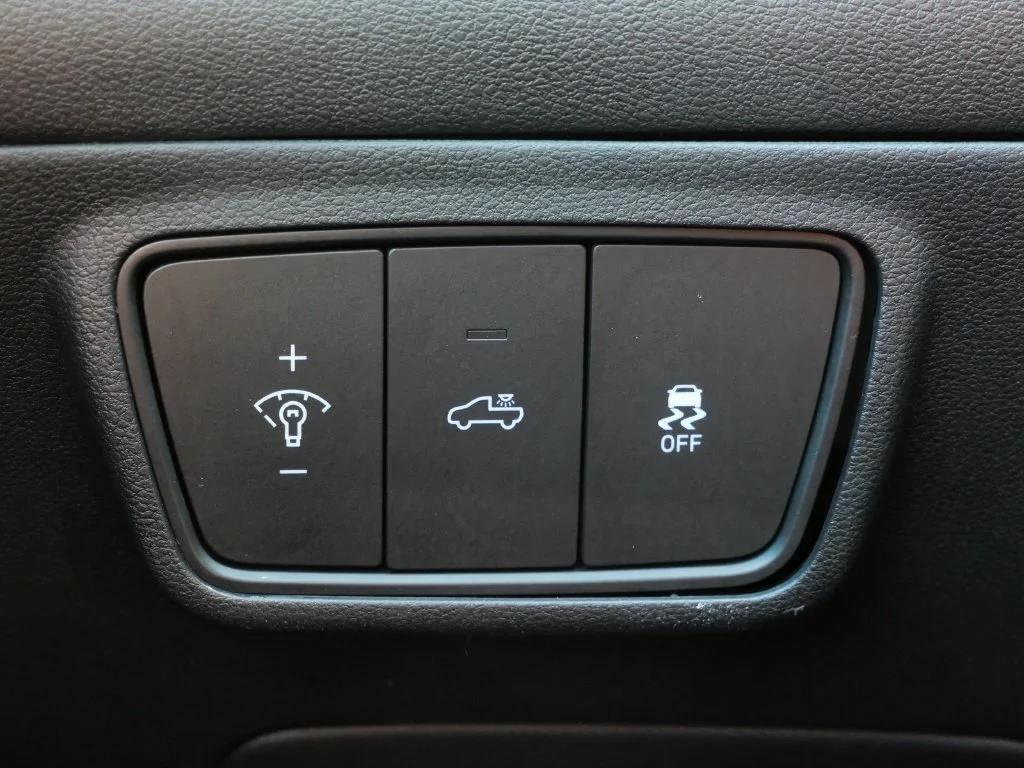 Certified Used 2022 Black Hyundai SEL image 23