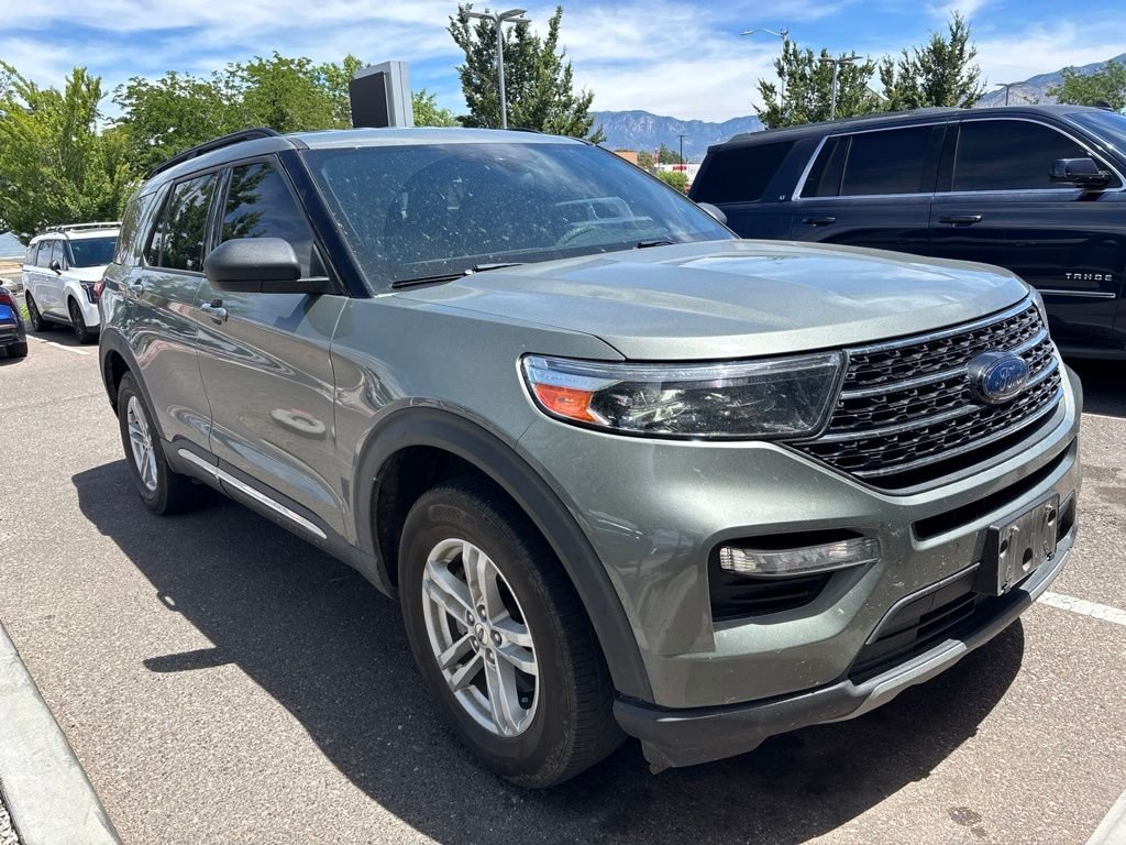 Used 2020 Green Ford XLT image 1