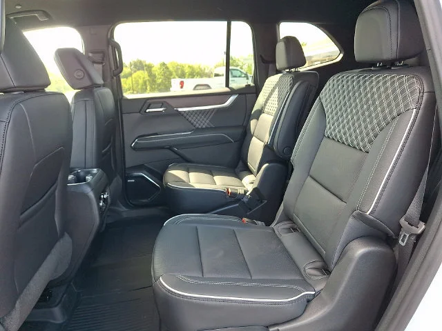 New 2027 Glacier White Tricoat GMC Denali image 9