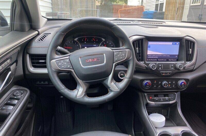 Used 2023 SUMMIT WHITE GMC AT4 image 5