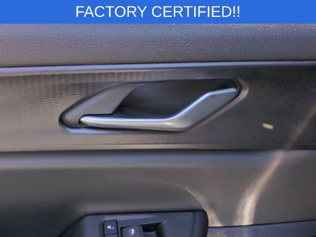 Used 2024 White Jeep Laredo image 29