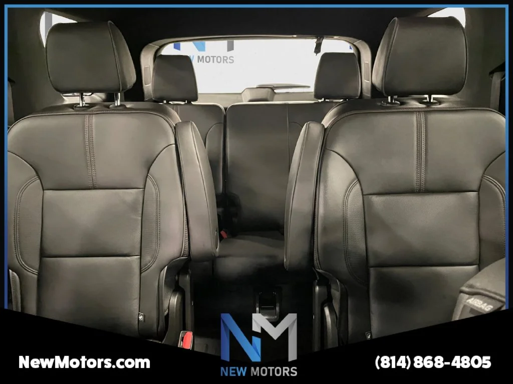 Used 2023 Summit White Chevrolet RS image 13