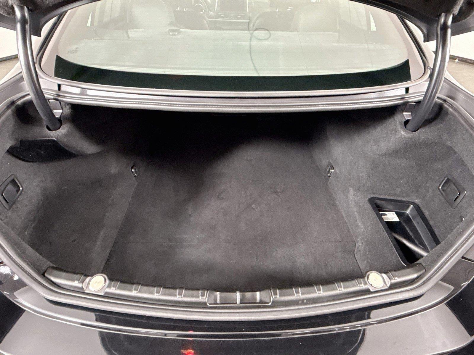 Used 2015 Black Sapphire Metallic BMW 640i image 39