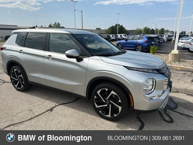 2023 Mitsubishi Outlander SE for sale at BMW of Bloomington