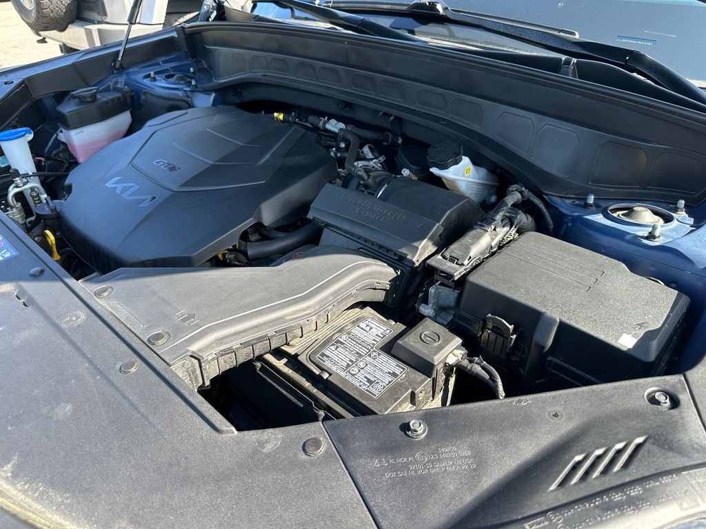 Used 2024 Black Kia EX X-Line image 32