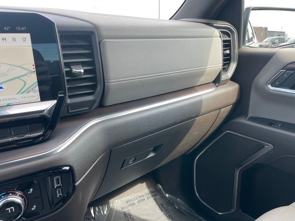 Used 2025 White GMC SLT image 53
