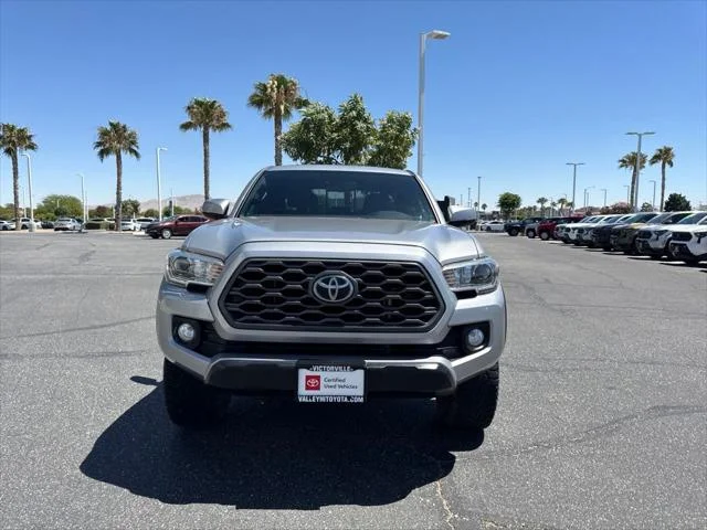 Certified Used 2020 SILVER SKY METALLIC Toyota  image 4